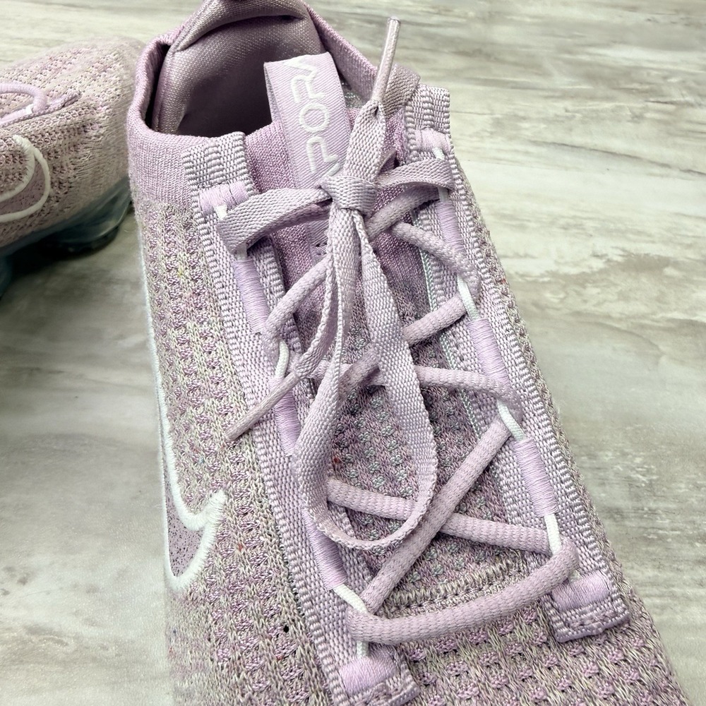Nike Air VaporMax 2021 Flyknit Women's Size 10 Pink White Running Shoes Sneakers - Picture 8 of 10